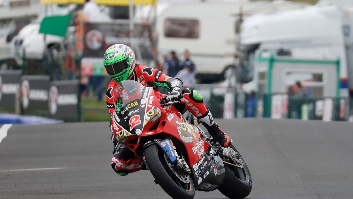 NW200: Irwin in class of his own with Superbike double